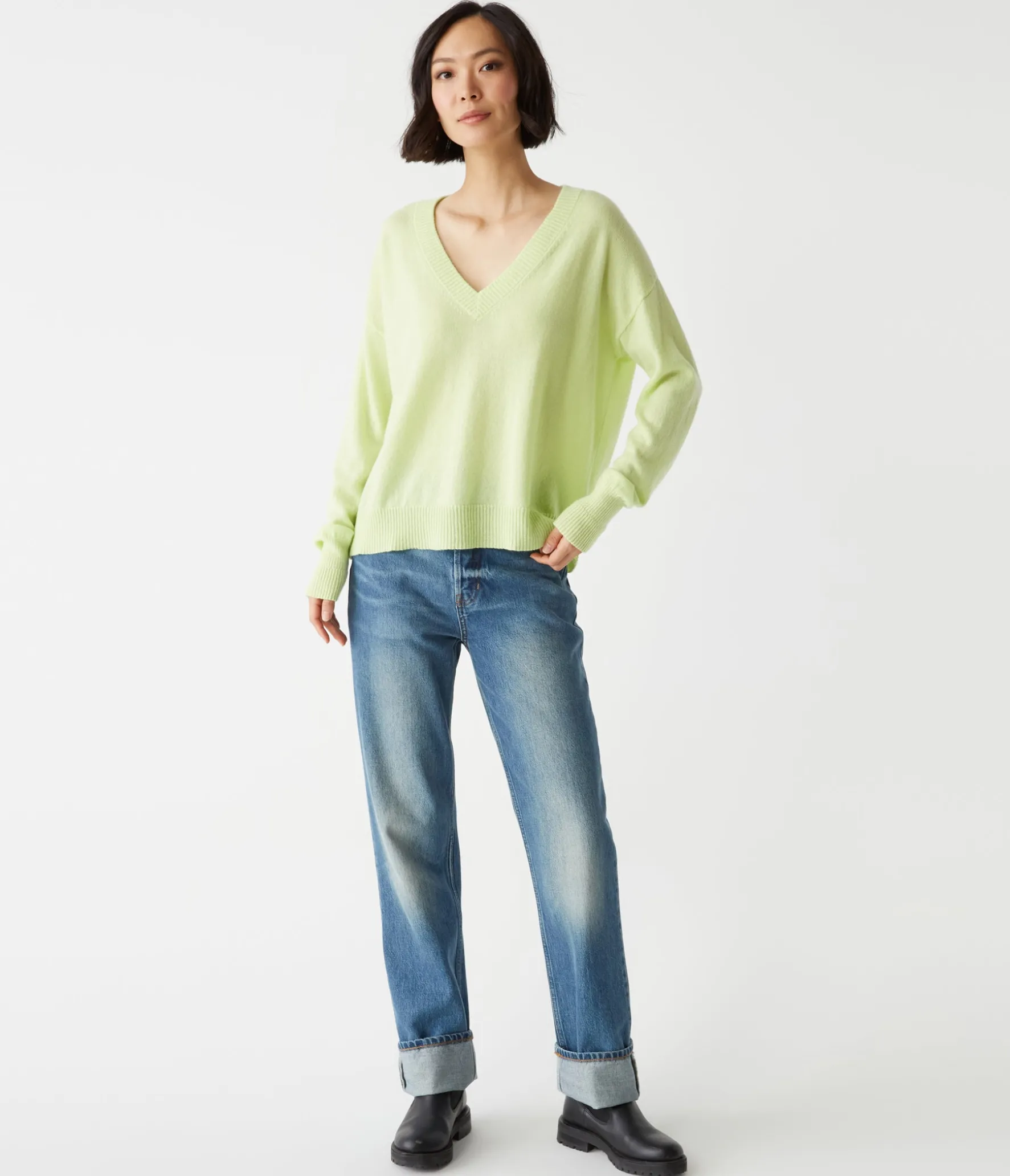 Gemma V-Neck Cashmere Sweater