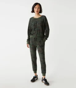 Mira Camo Pullover