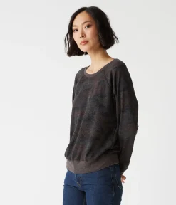 Mira Camo Pullover