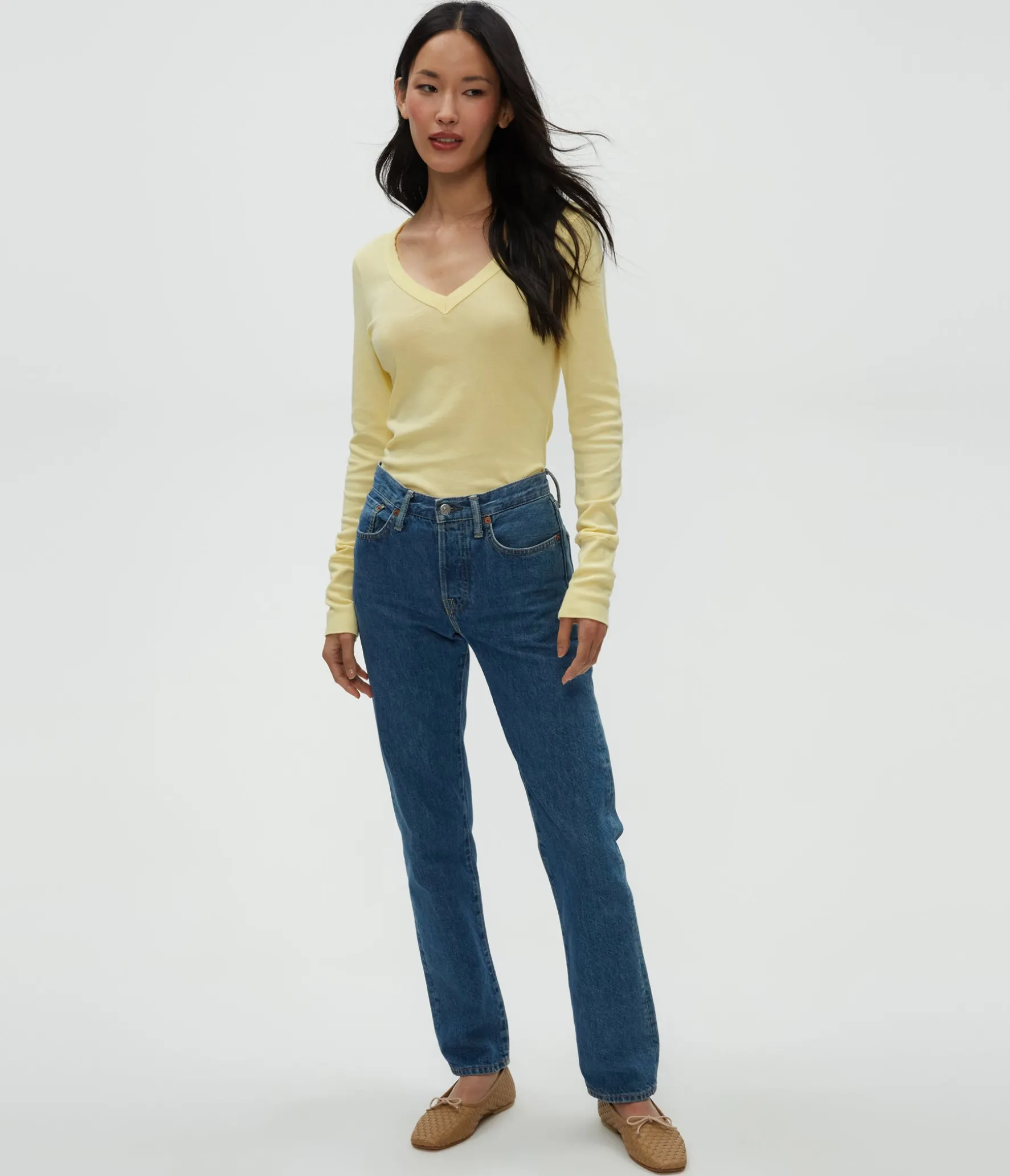 Molly V-Neck Tee