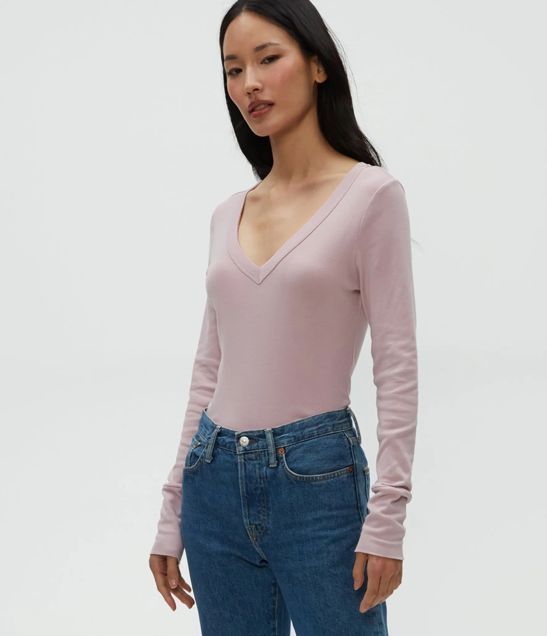 Molly V-Neck Tee