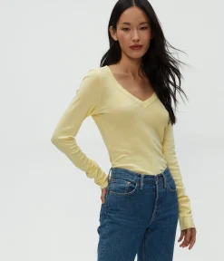 Molly V-Neck Tee