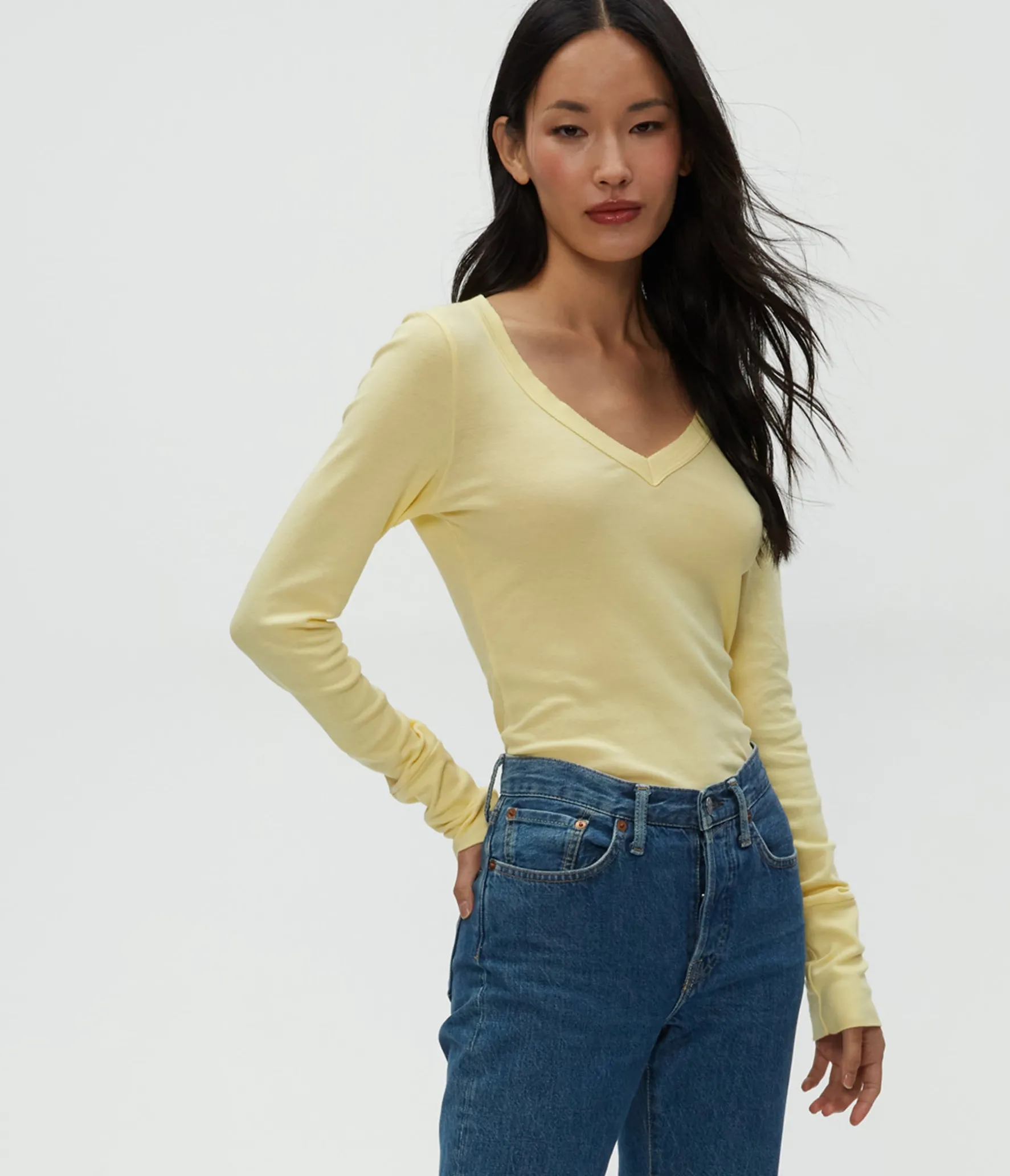 Molly V-Neck Tee