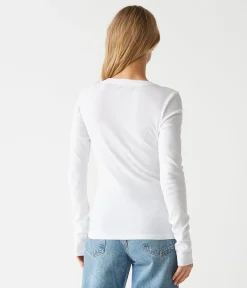 Molly V-Neck Tee