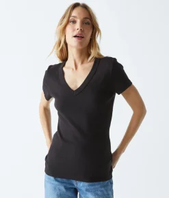 Nikki V-Neck Tee