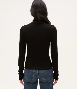 Tara Crop Turtleneck